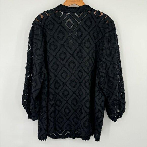 Alfred Dunner Women's semi Sheer Black Geometric Button-Down Blouse tunic Sz 18W - Picture 9 of 9
